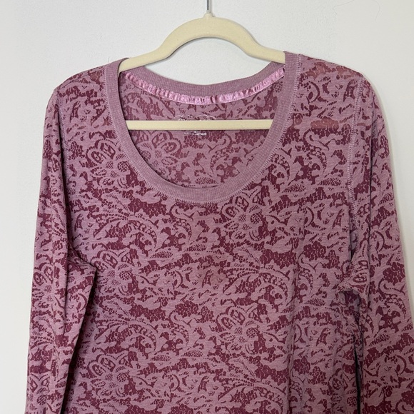 Maurices Mauve Patterned Long Sleeve Top Size 2 - Picture 2 of 13
